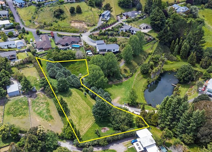  at 8 Flight Valley Way, Welcome Bay, Tauranga