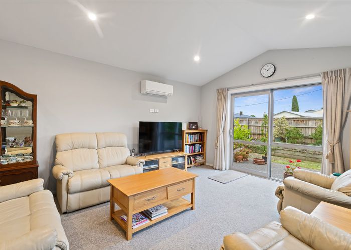  at 135 Forest Lake Road, Forest Lake, Hamilton, Waikato