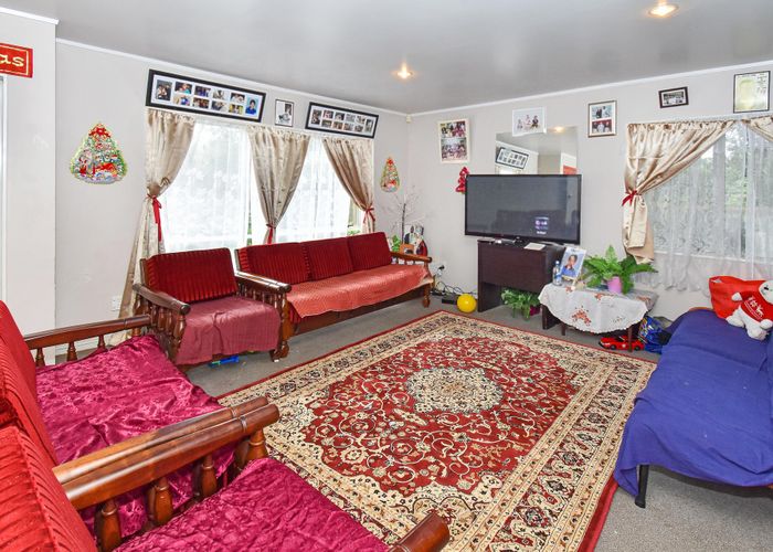  at 104 Crawford Avenue, Mangere Bridge, Auckland