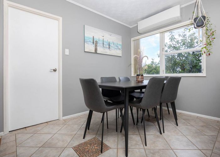  at 70 Barrys Road, Glendene, Waitakere City, Auckland