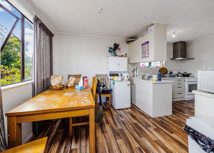  at 1/27 Silver Creek Road, Clendon Park, Manukau City, Auckland