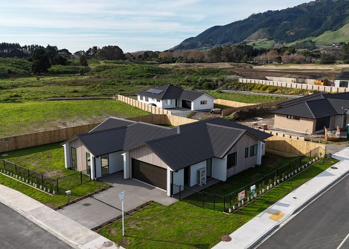  at 24 Kotuku Ngutupapa Way, Waikanae, Kapiti Coast, Wellington