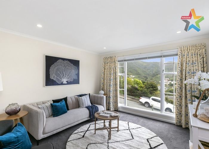  at 37 Woodhouse Avenue, Karori, Wellington