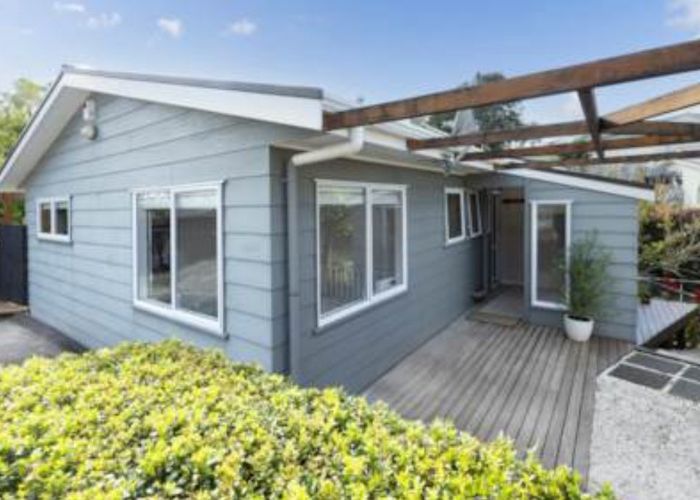  at 34A Pokapu Street, Titirangi, Auckland