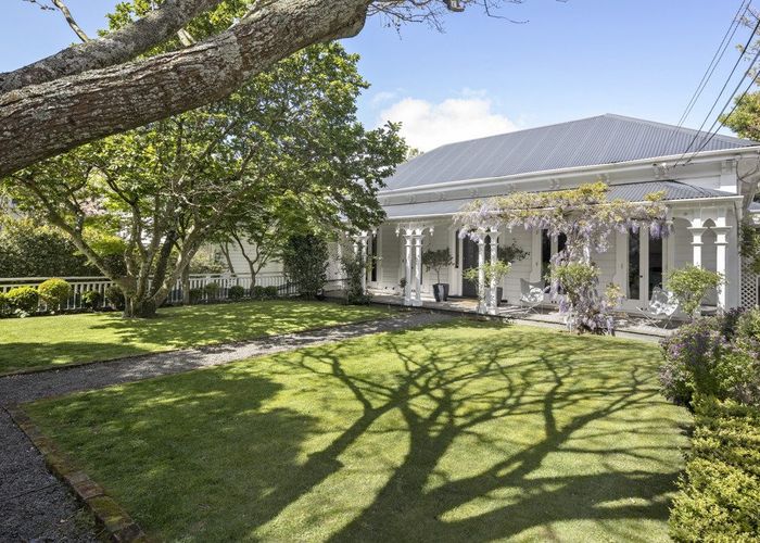  at 13 Tinakori Road, Thorndon, Wellington, Wellington