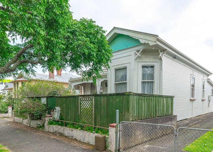  at 6 Halston Road, Mount Eden, Auckland