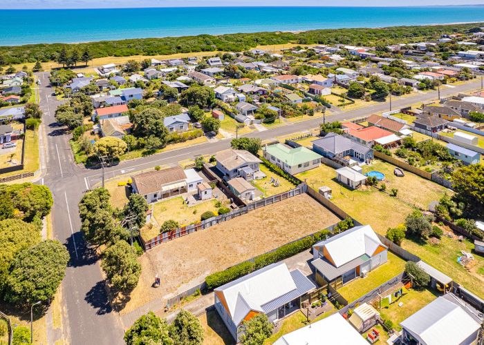  at 19 Karewa Street, Castlecliff, Whanganui, Manawatu / Whanganui