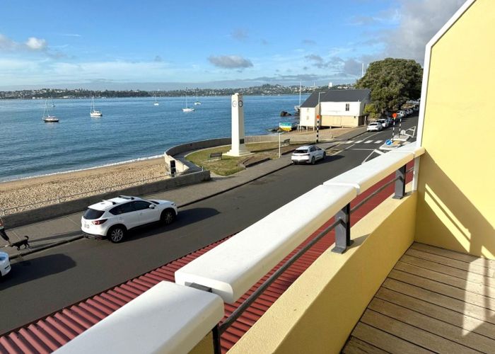  at 33a King Edward Parade, Devonport, North Shore City, Auckland