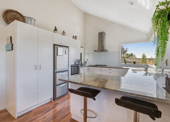  at 5 Rifleman Rise, Unsworth Heights, North Shore City, Auckland