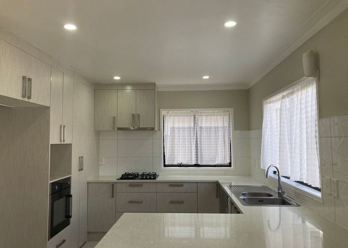  at 2/19 OMAGH Avenue, Papatoetoe, Auckland