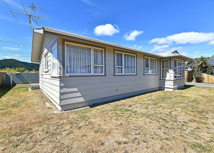  at 9 Phar Lap Grove, Trentham, Upper Hutt, Wellington