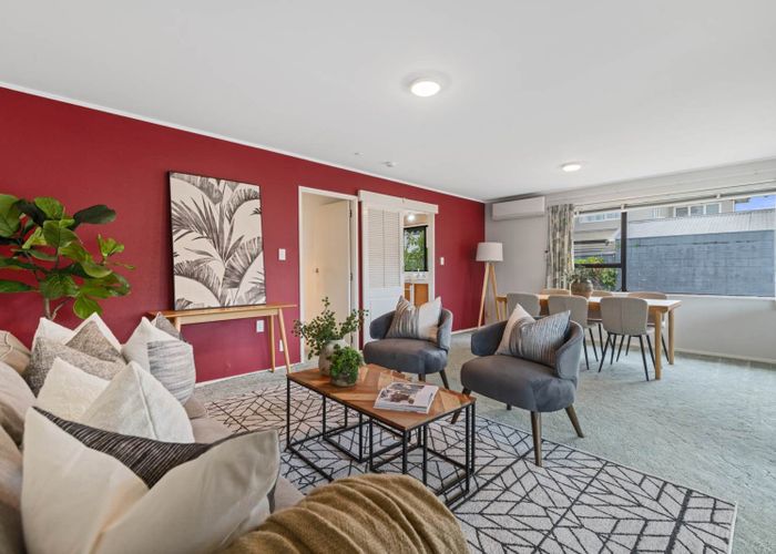  at 2/60 Vivian Wilson Drive, Eastern Beach, Manukau City, Auckland