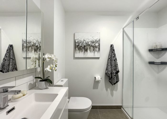  at 12 Whakahui Lane, Mangere Bridge, Manukau City, Auckland
