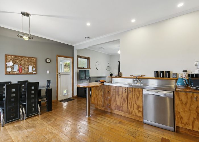  at 2 Kitchener Terrace, Johnsonville, Wellington
