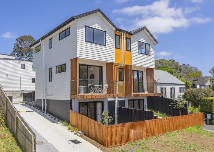  at 4/10 Alexander Avenue, Torbay, North Shore City, Auckland