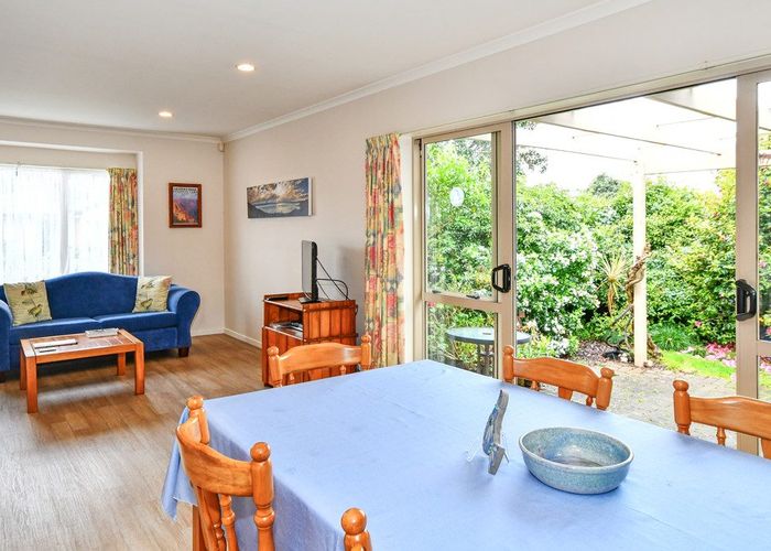  at 46 Blackwood Drive, Wattle Downs, Manukau City, Auckland