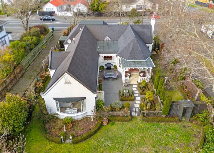  at 1 Oakmont, Heretaunga, Upper Hutt, Wellington