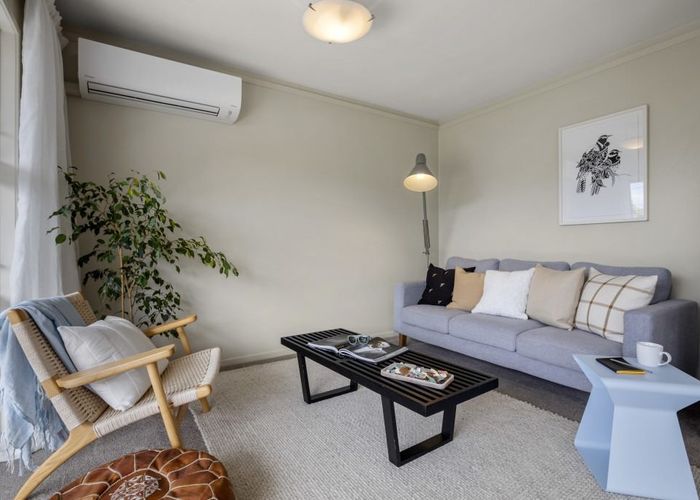  at 2/103 Vauxhall Road, Narrow Neck, Auckland