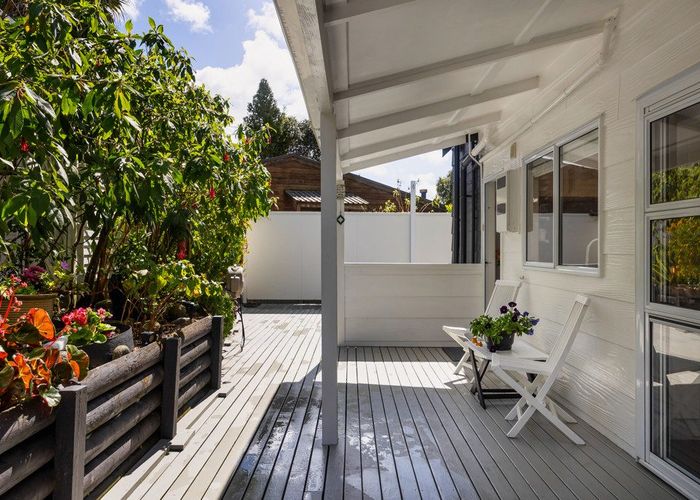  at 26A Harrybrook Road, Green Bay, Auckland
