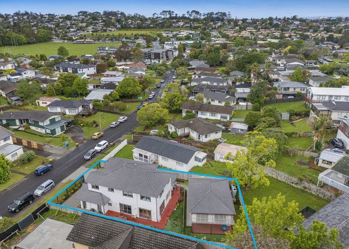  at 30 Salamanca Road, Sunnynook, North Shore City, Auckland