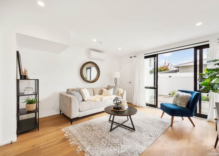  at 4/26 Moa Road, Point Chevalier, Auckland