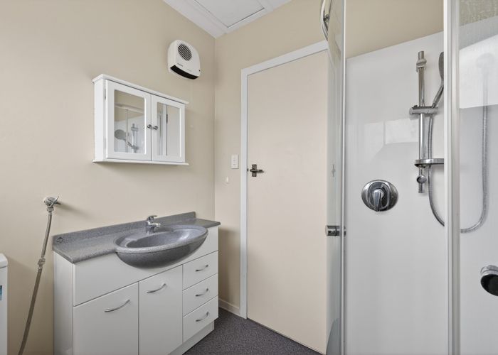  at 2/494 Barbadoes Street, Edgeware, Christchurch City, Canterbury