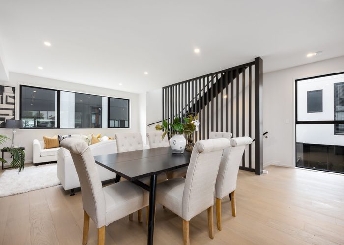  at 16C Saltburn Road, Milford, Auckland