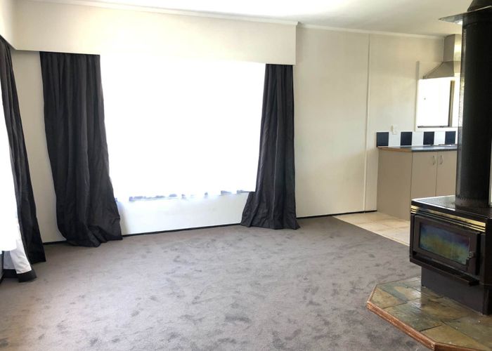  at 2/10 Landseer Place, Blockhouse Bay, Auckland City, Auckland