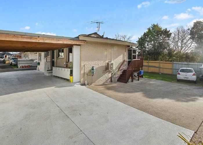  at 17C Pah Road, Papatoetoe, Manukau City, Auckland