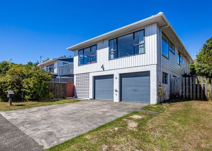  at 6 Ettrick Grove, Papakowhai, Porirua, Wellington