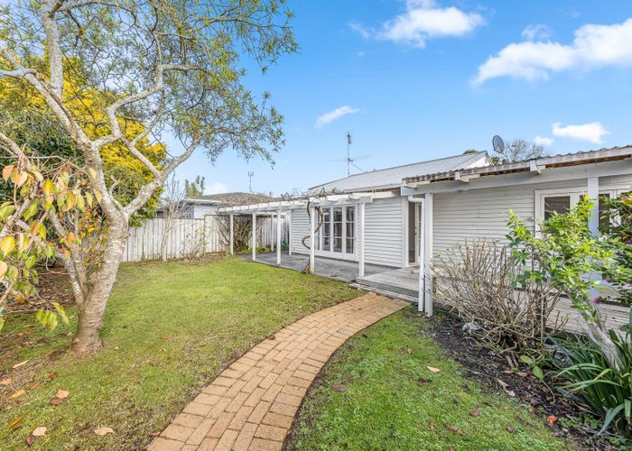  at 18A Haig Avenue, Mount Roskill, Auckland City, Auckland
