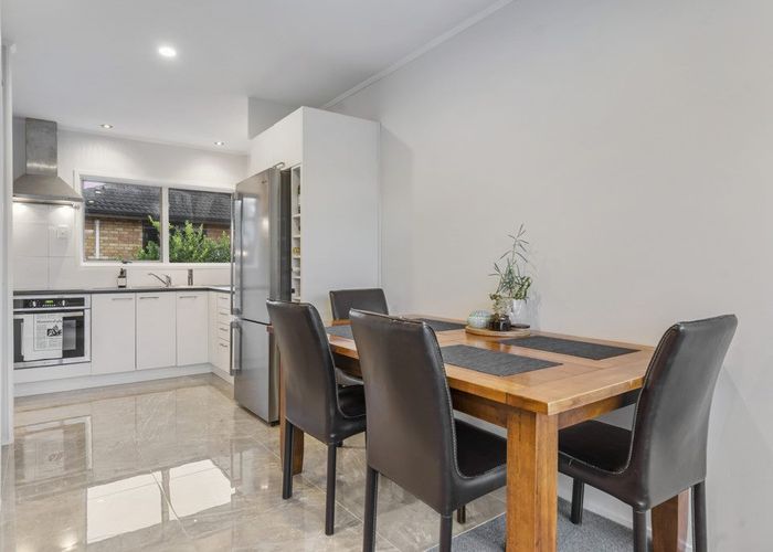  at 5/3 Koromiko Street, New Lynn, Auckland