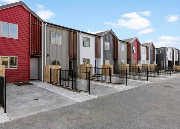  at 158 Battalion Drive, Papakura, Papakura