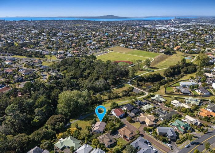  at 59 Unsworth Drive, Unsworth Heights, North Shore City, Auckland