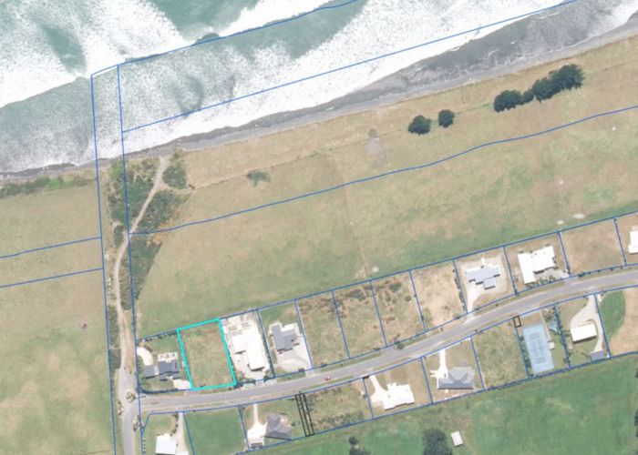  at 32 Elley Drive, Carters Beach, Westport