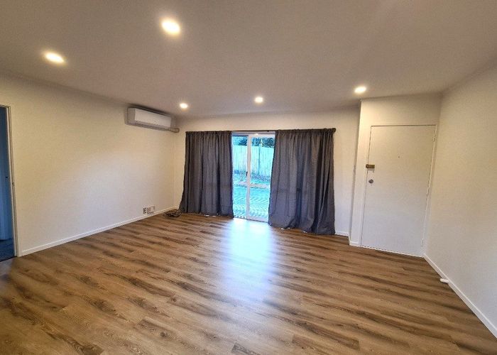  at 45 Hogans Road, Glenfield, Auckland