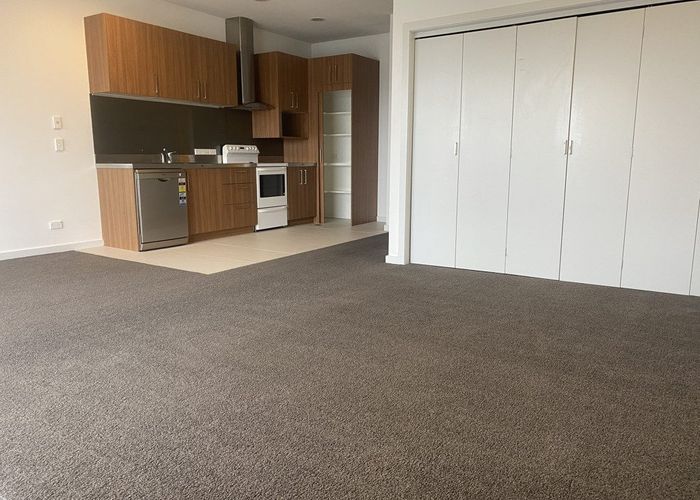  at 12/228 Edmonton Road, Te Atatu South, Waitakere City, Auckland