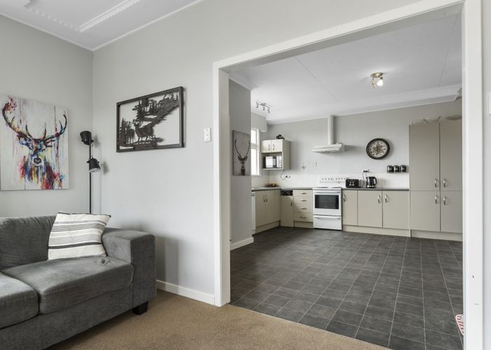  at 33 Gerrard Road, Winton, Winton