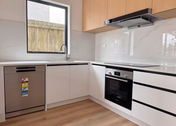  at 9a Mander palce, Bucklands Beach, Manukau City, Auckland