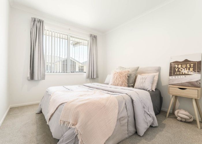  at 15 Ocean Crest, Papamoa Beach, Papamoa
