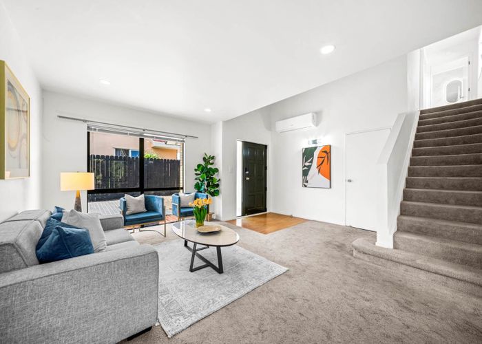  at 2/4 Harkin Close, Albany, North Shore City, Auckland