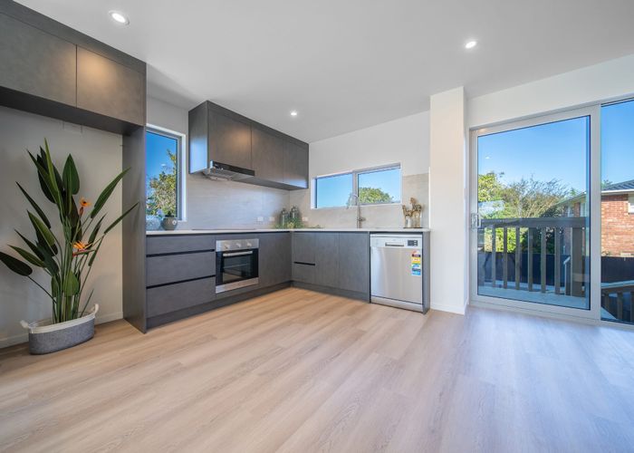  at 26 Trojan Crescent, New Lynn, Waitakere City, Auckland