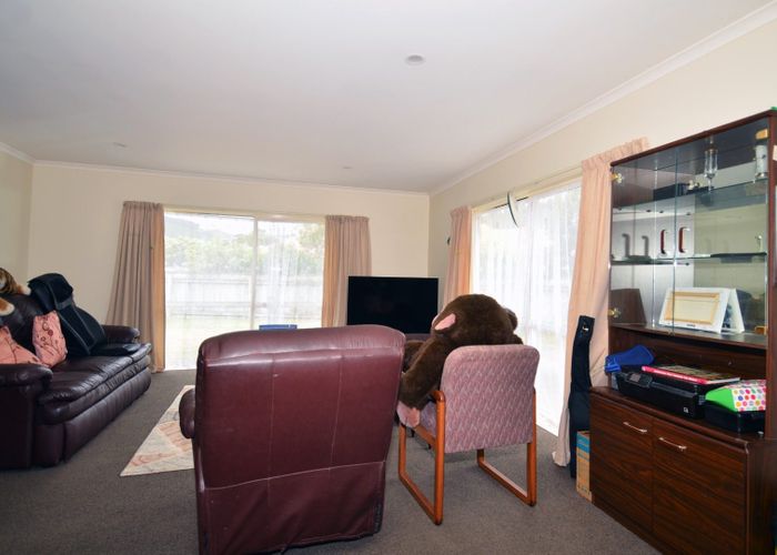  at 14 Lorna Irene Drive, Raumati Beach, Kapiti Coast, Wellington