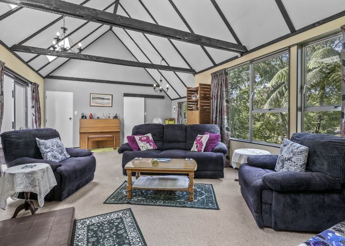  at 27 Solander Place, Whitby, Porirua