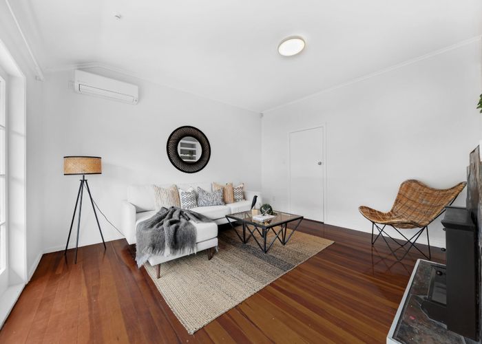  at 16 Panorama Road, Mount Wellington, Auckland City, Auckland