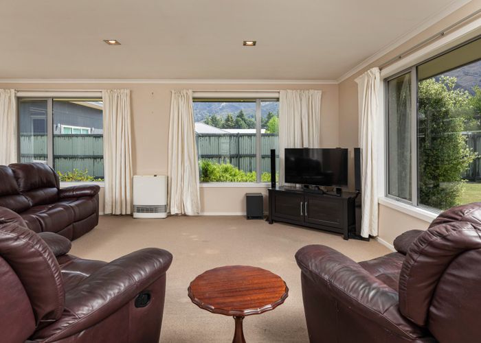  at 40 Little Maude Drive, Lake Hawea, Wanaka, Otago