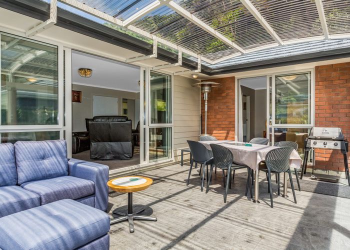  at 19 Banks Boulevard, Whitby, Porirua