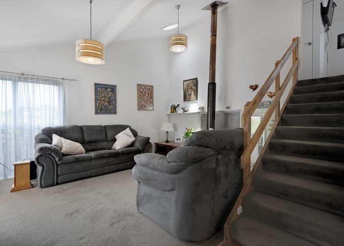  at 1/30 Glenvar Road, Torbay, Auckland