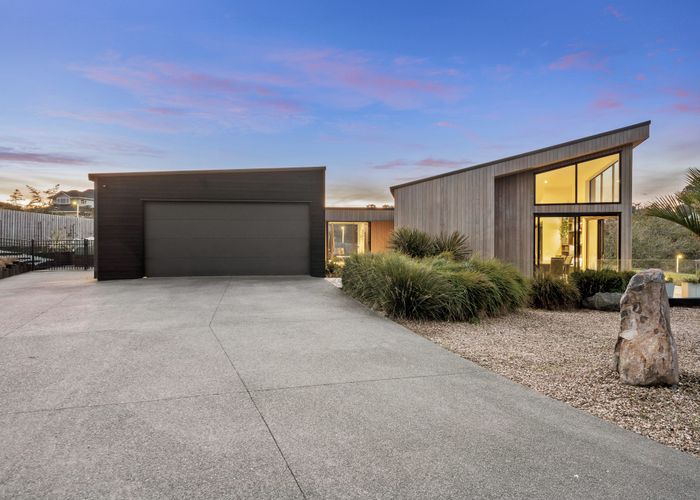  at 7 Laguna Place, Matakatia Bay, Rodney, Auckland