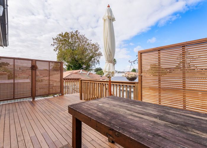  at 92 Ash Street, Avondale, Auckland City, Auckland